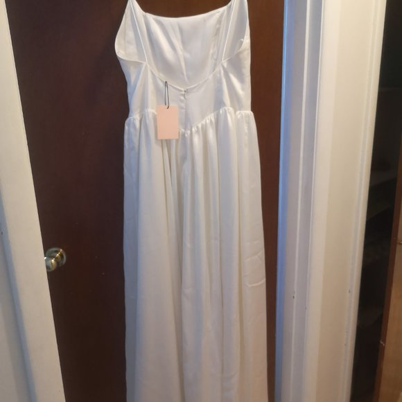 Fame and Partners Drop Waist Wedding Dress - Picture 4 of 7